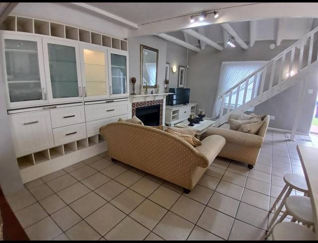 4 BEDROOM HOUSE FOR SALE IN STILBAAI-WES